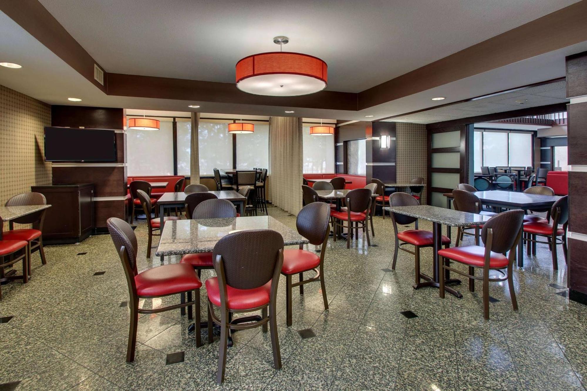 Heritage Inn & Suites The Woodlands, Trademark By Wyndham Екстер'єр фото